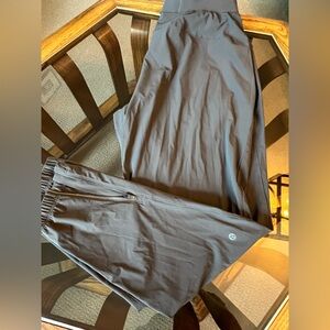 Lululemon Surge men’s joggers in grey